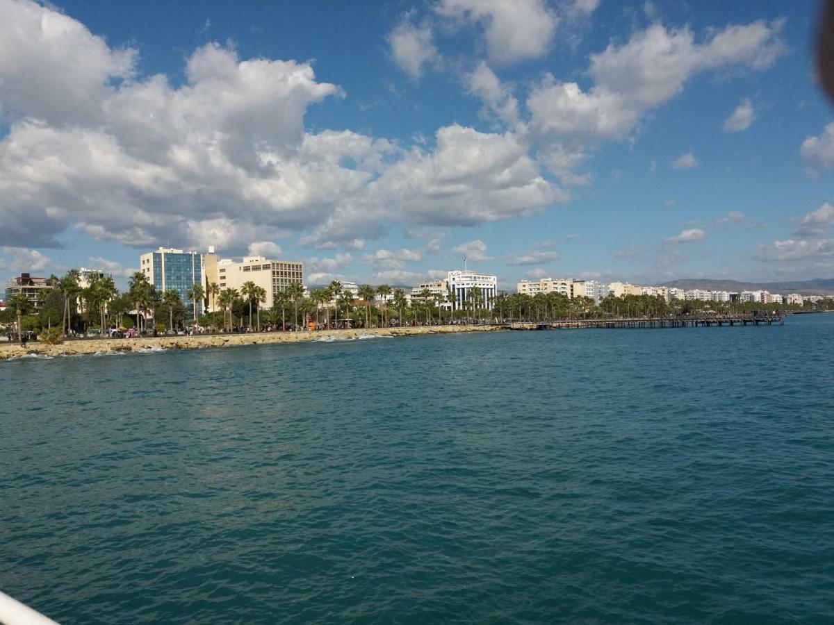 Mediterranean Breeze Appartement Limasol Buitenkant foto